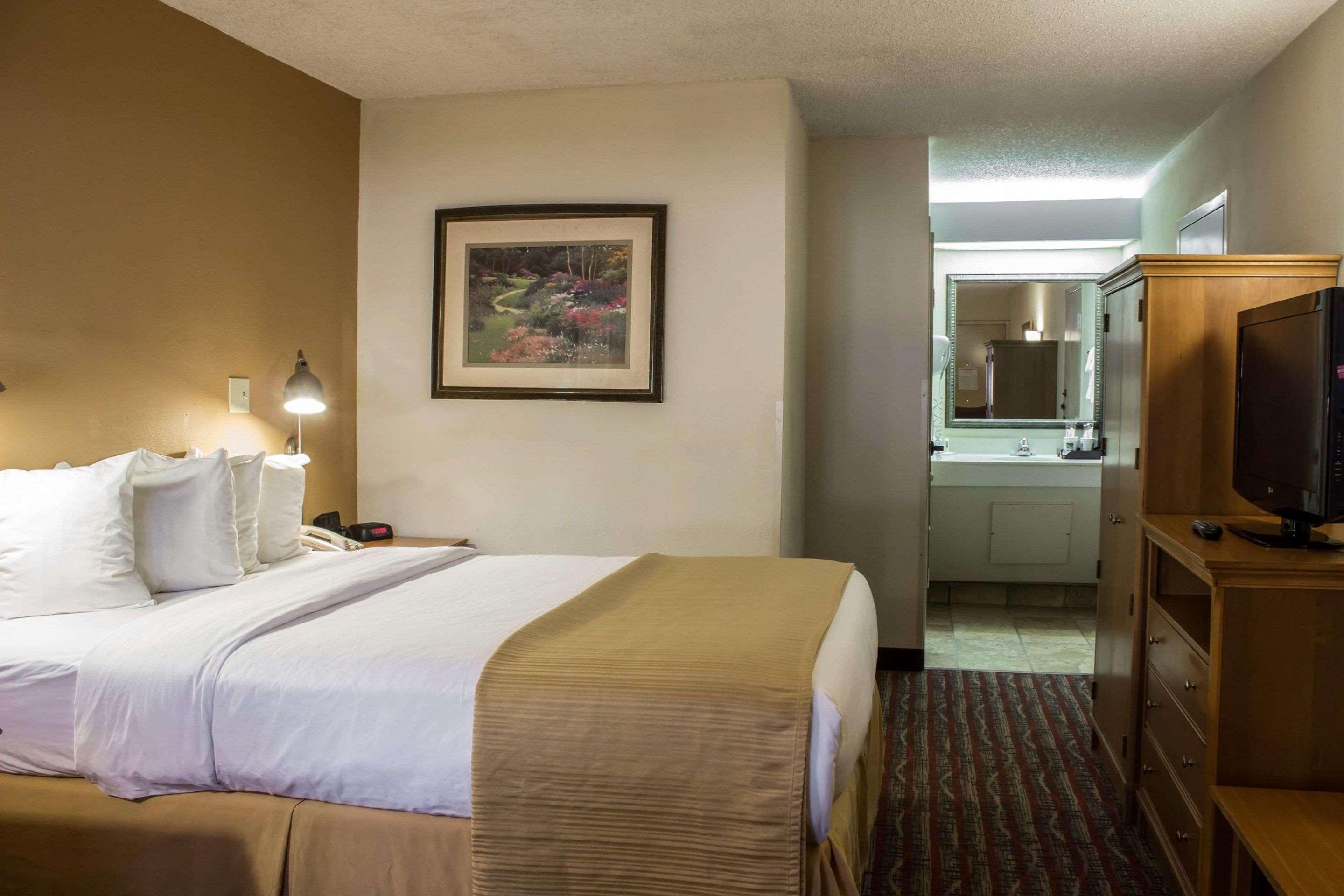 Hampton Inn Chapel Hill Exteriör bild