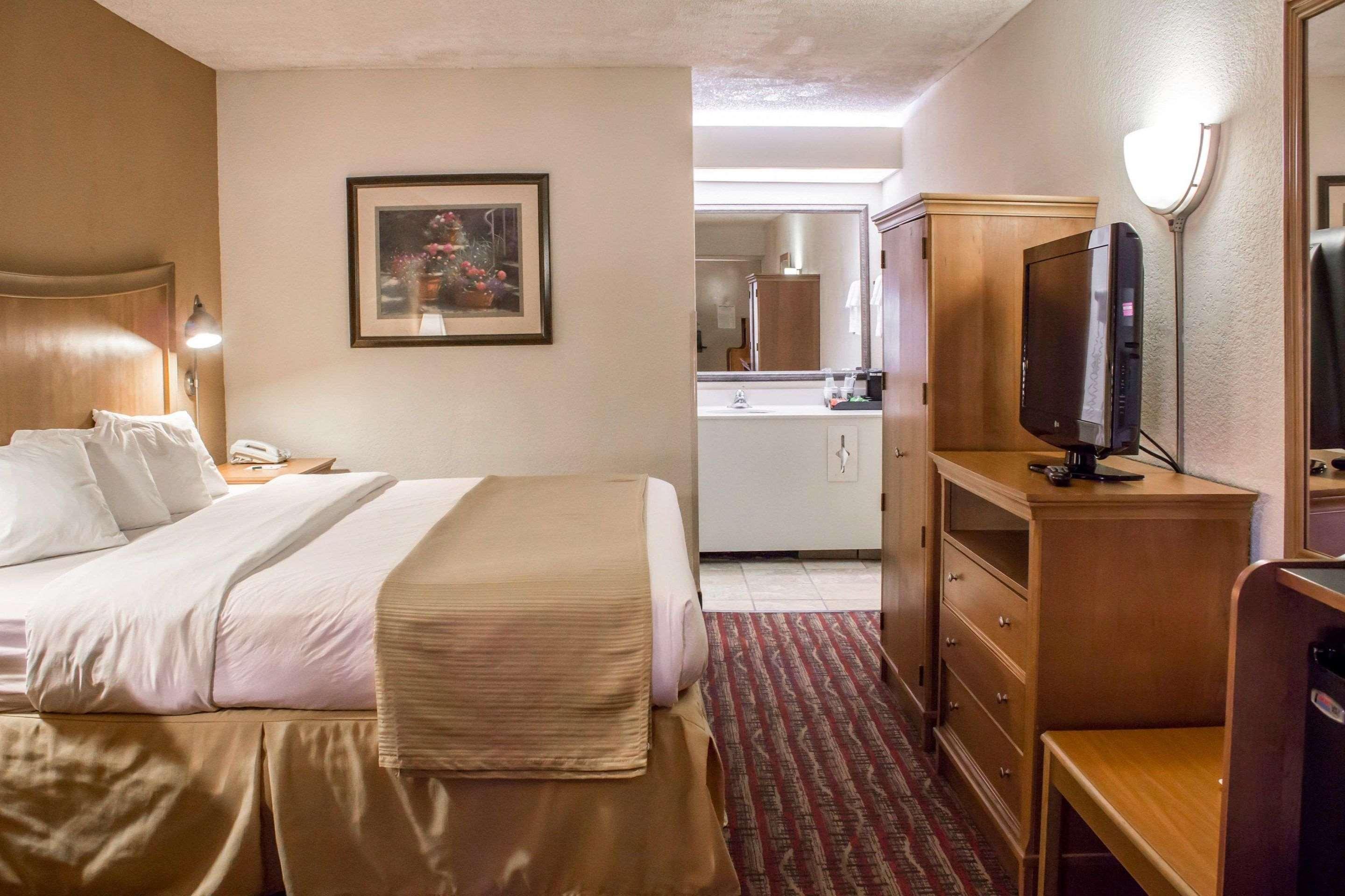 Hampton Inn Chapel Hill Exteriör bild