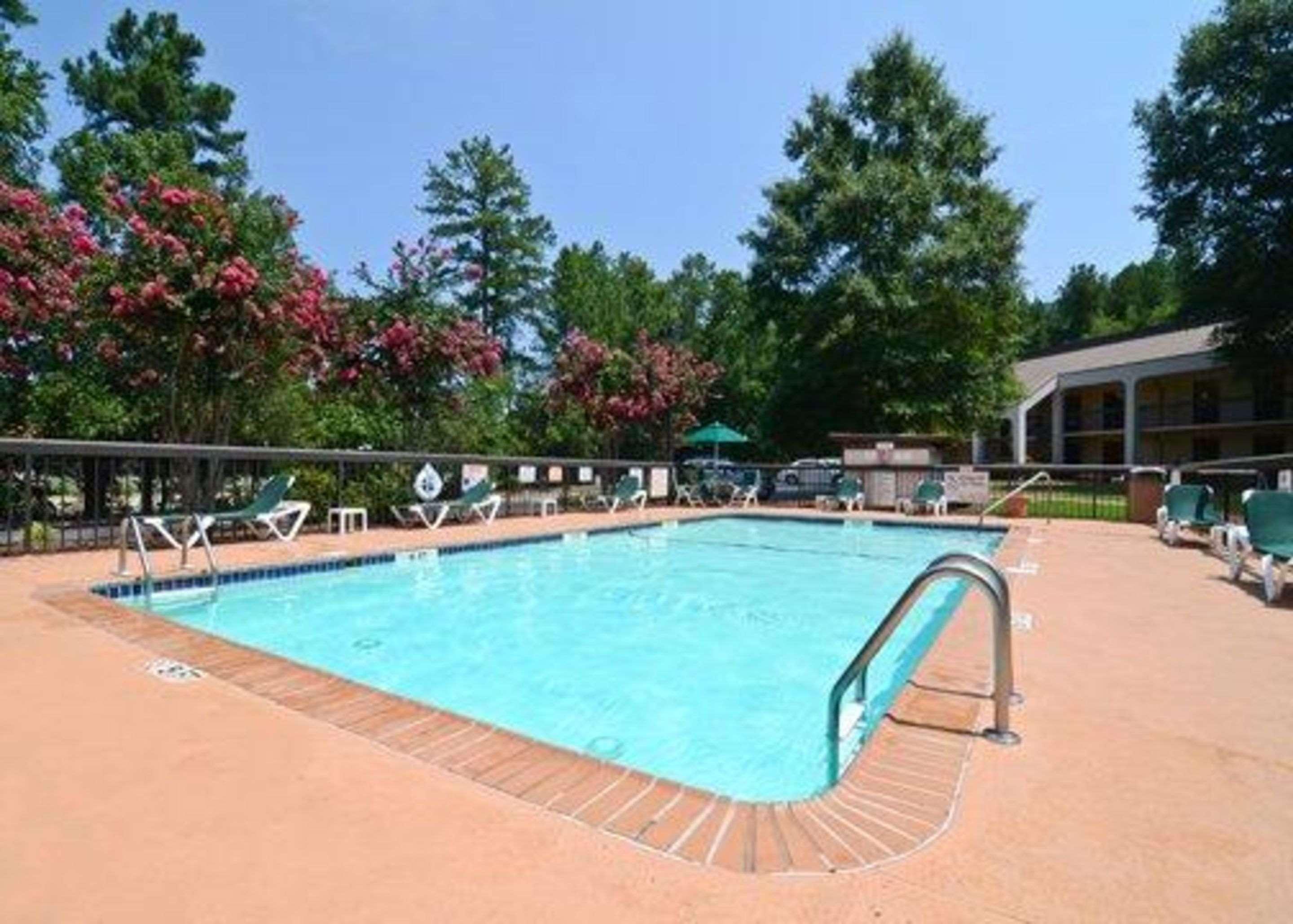 Hampton Inn Chapel Hill Exteriör bild